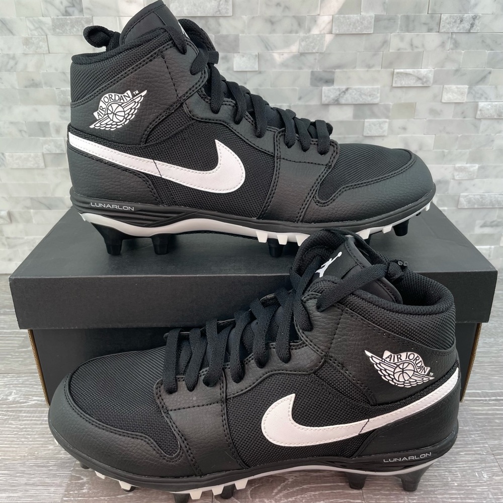 Nike Air Jordan Mid Cleat ‘Black’